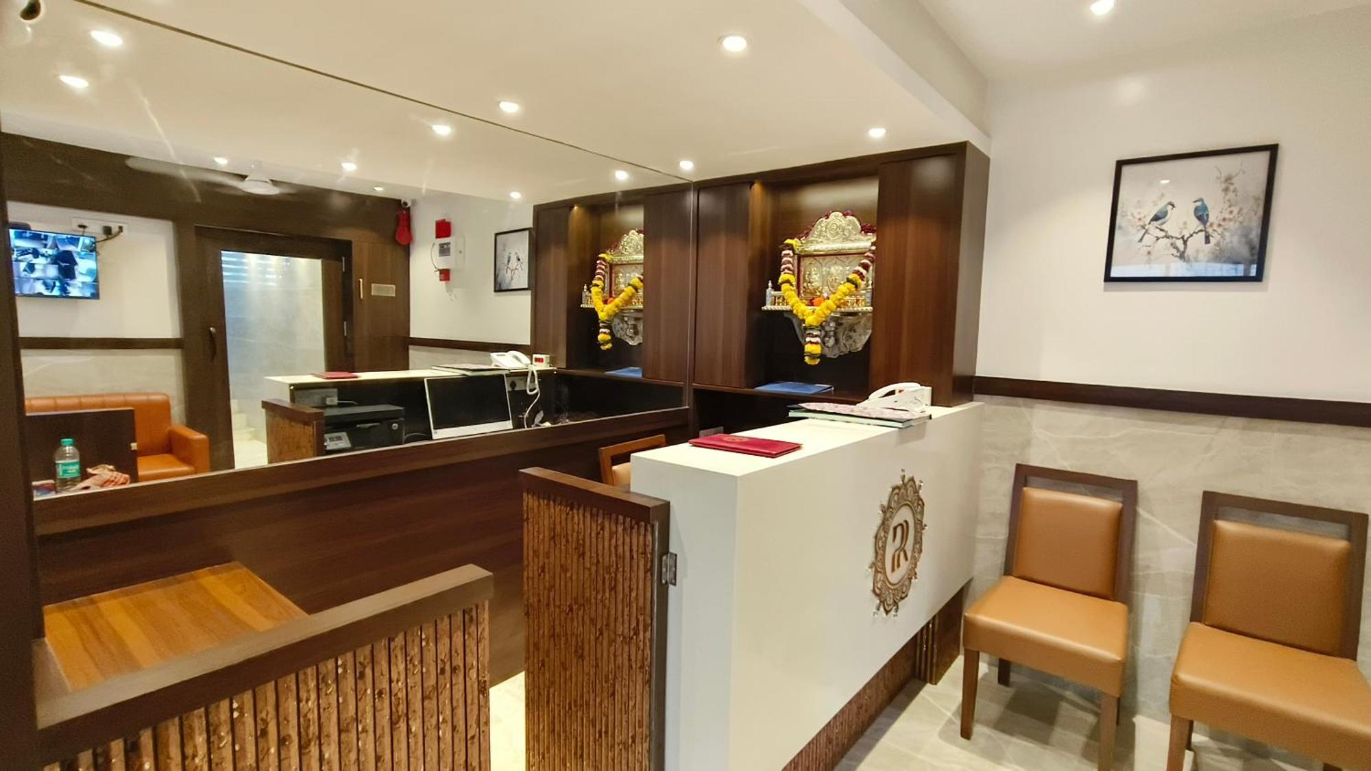 Hotel Prestige Residency Тхане Екстер'єр фото