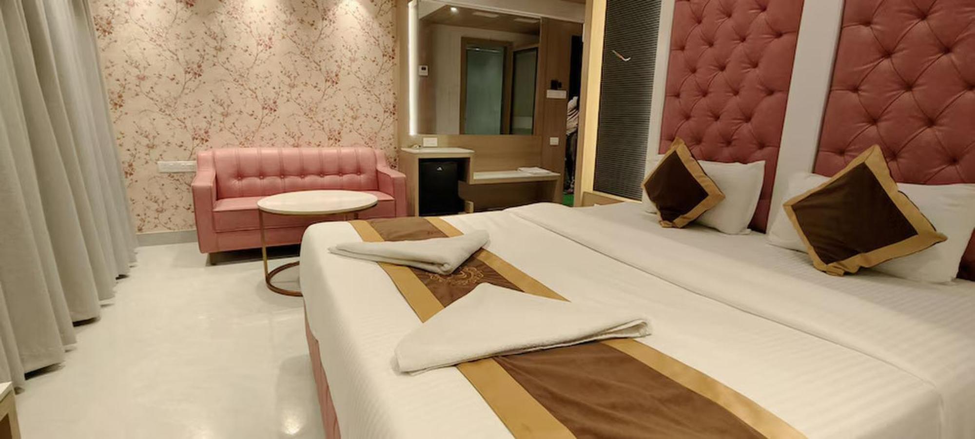 Hotel Prestige Residency Тхане Екстер'єр фото